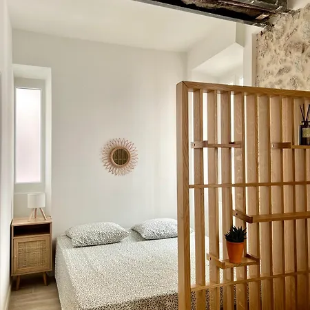 De La Rue Vial Daire *