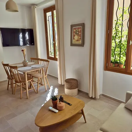 De La Rue Vial Апартаменти *