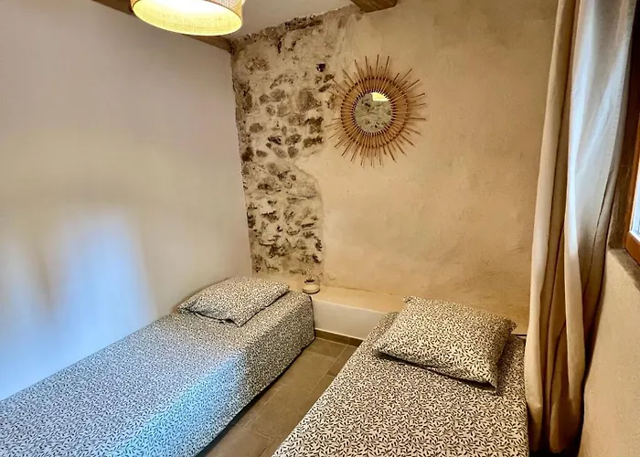 Apartment De La Rue Vial